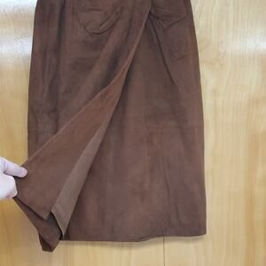 Anne Klein ll wrap soft cognac color suede wrap skirt 2P